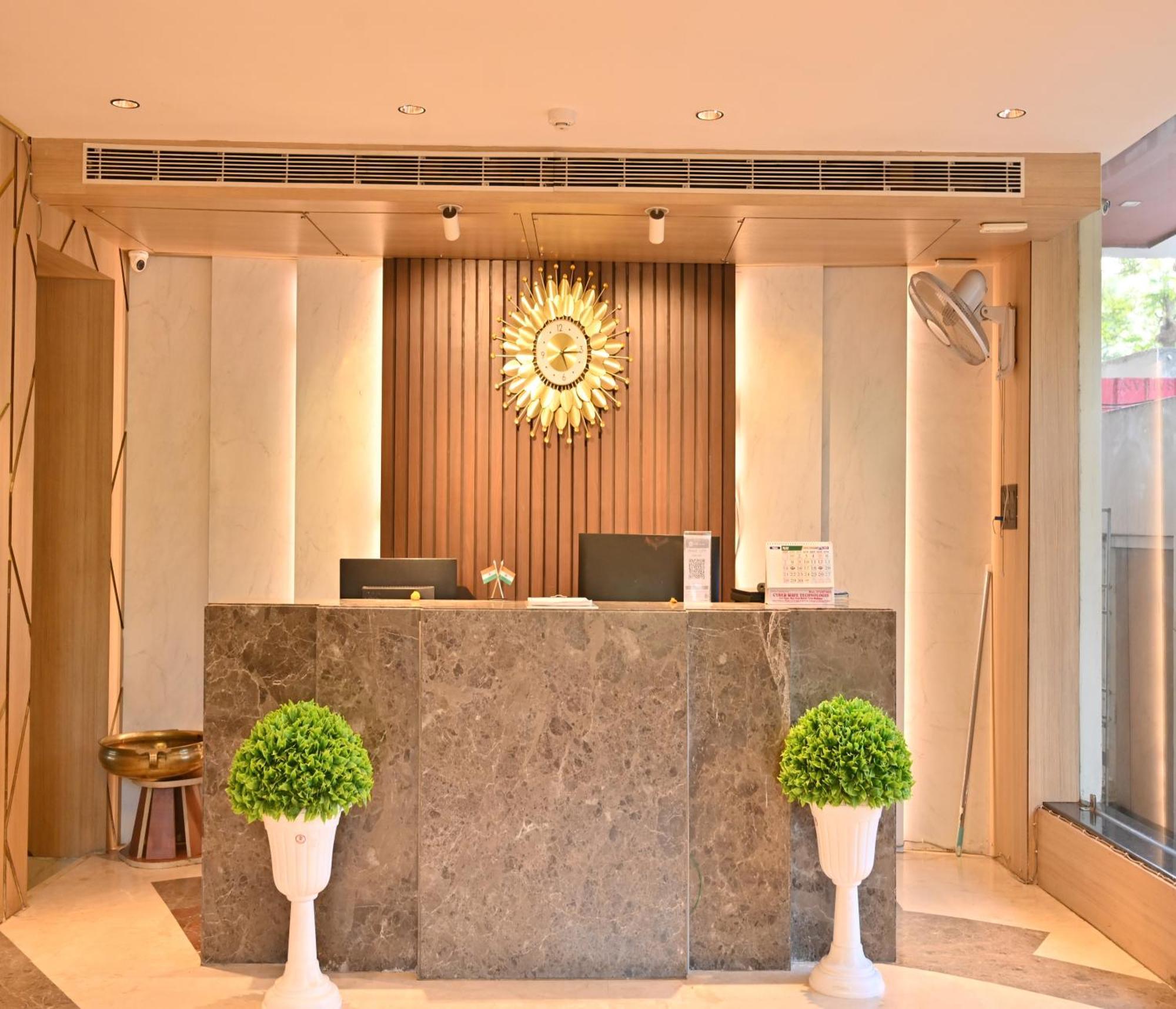 Hotel Silver Land New Digha With Rooftop Pool エクステリア 写真
