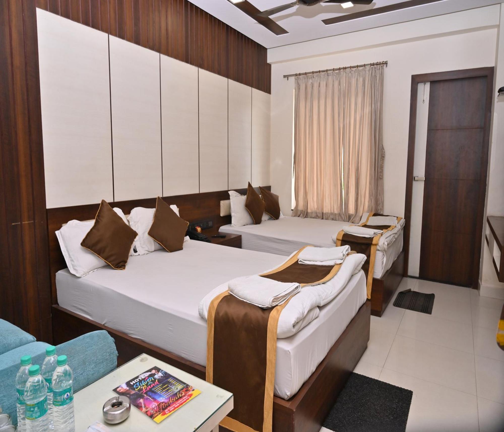 Hotel Silver Land New Digha With Rooftop Pool エクステリア 写真