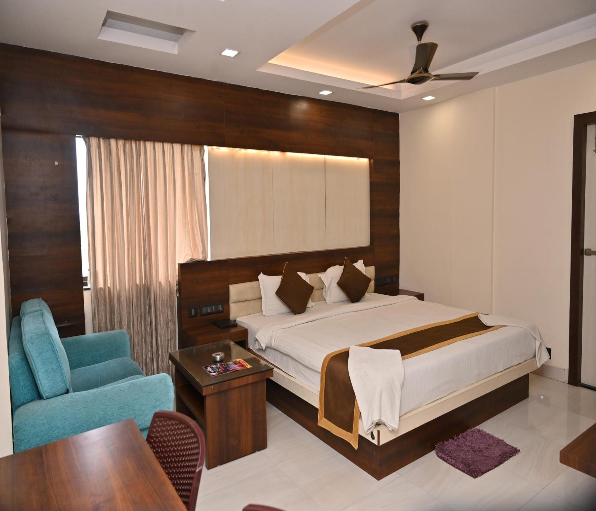 Hotel Silver Land New Digha With Rooftop Pool エクステリア 写真