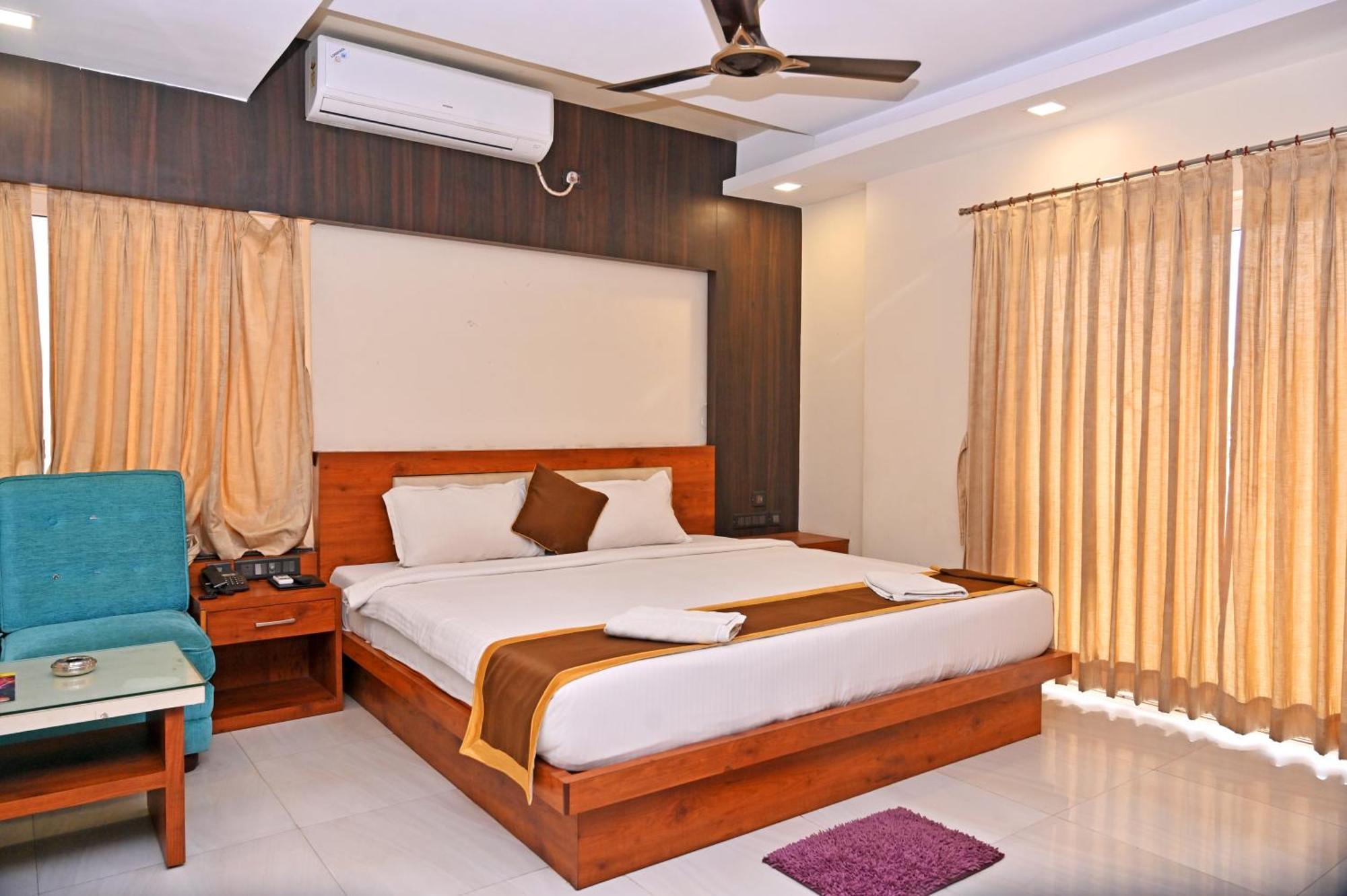 Hotel Silver Land New Digha With Rooftop Pool エクステリア 写真