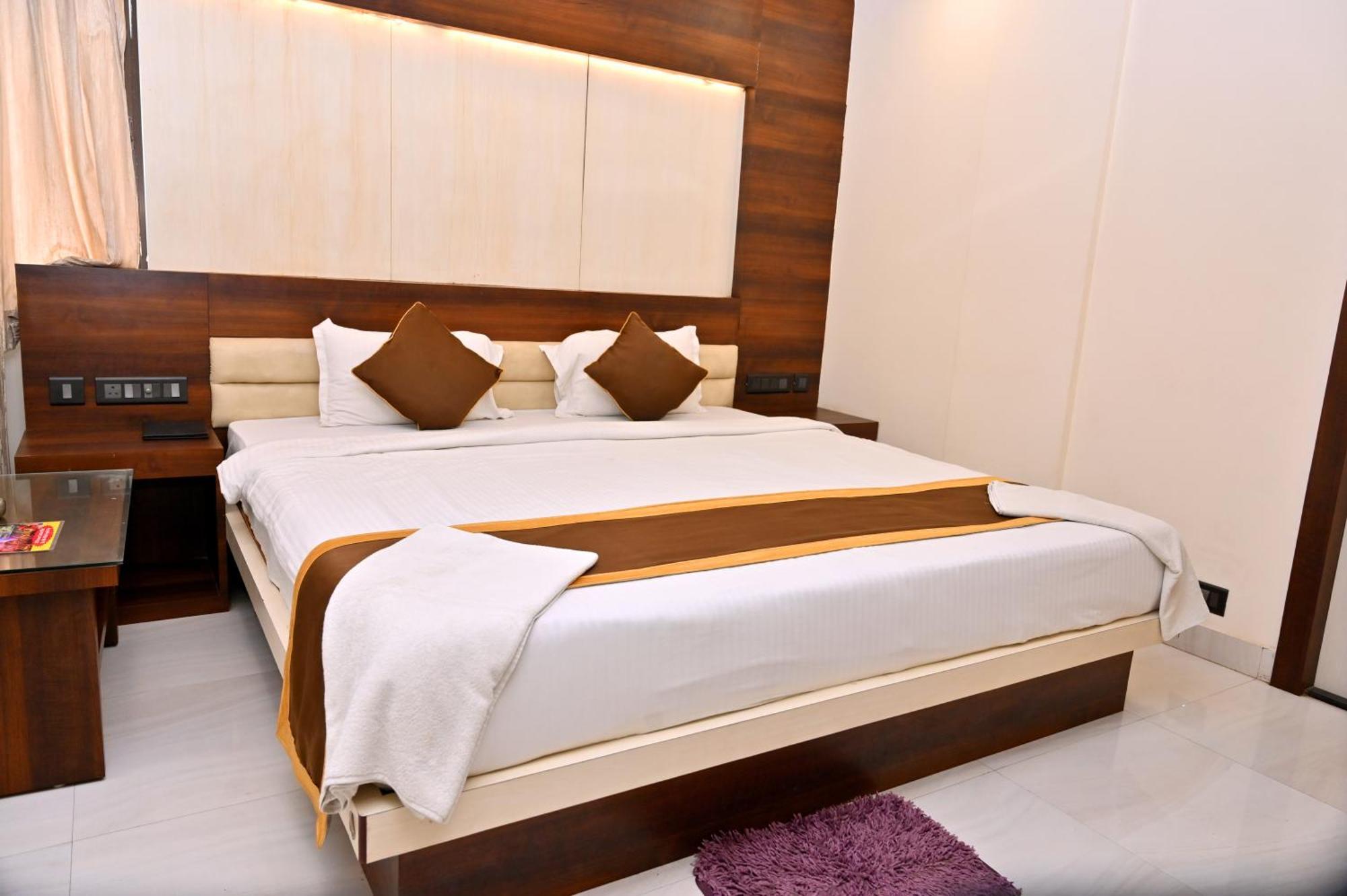 Hotel Silver Land New Digha With Rooftop Pool エクステリア 写真