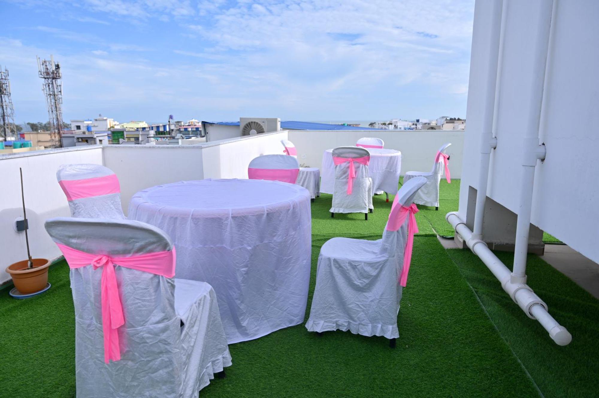 Hotel Silver Land New Digha With Rooftop Pool エクステリア 写真